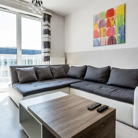 Executive Suites Postepu Apartment